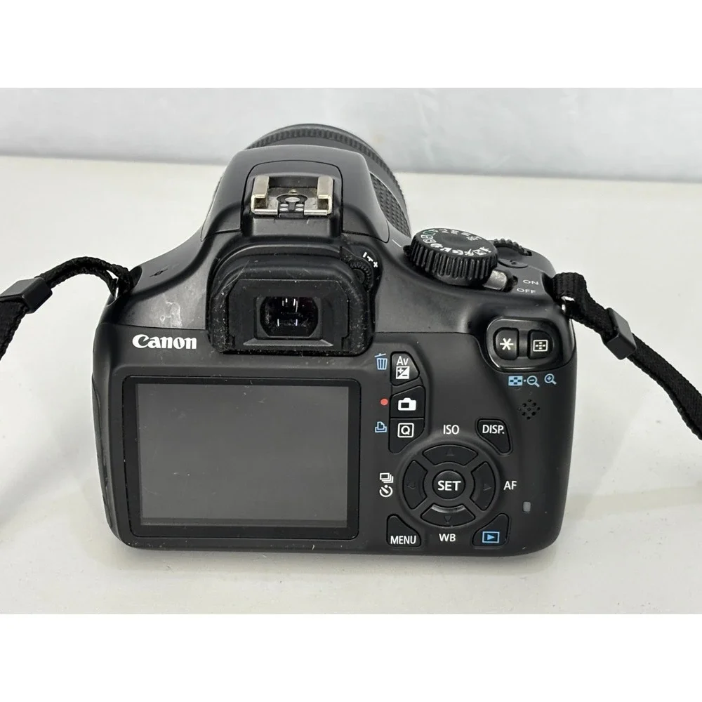 Canon EOS Rebel T3 12.2 MP DSLR Camera W/Telephoto Zoom Lens & Battery Black